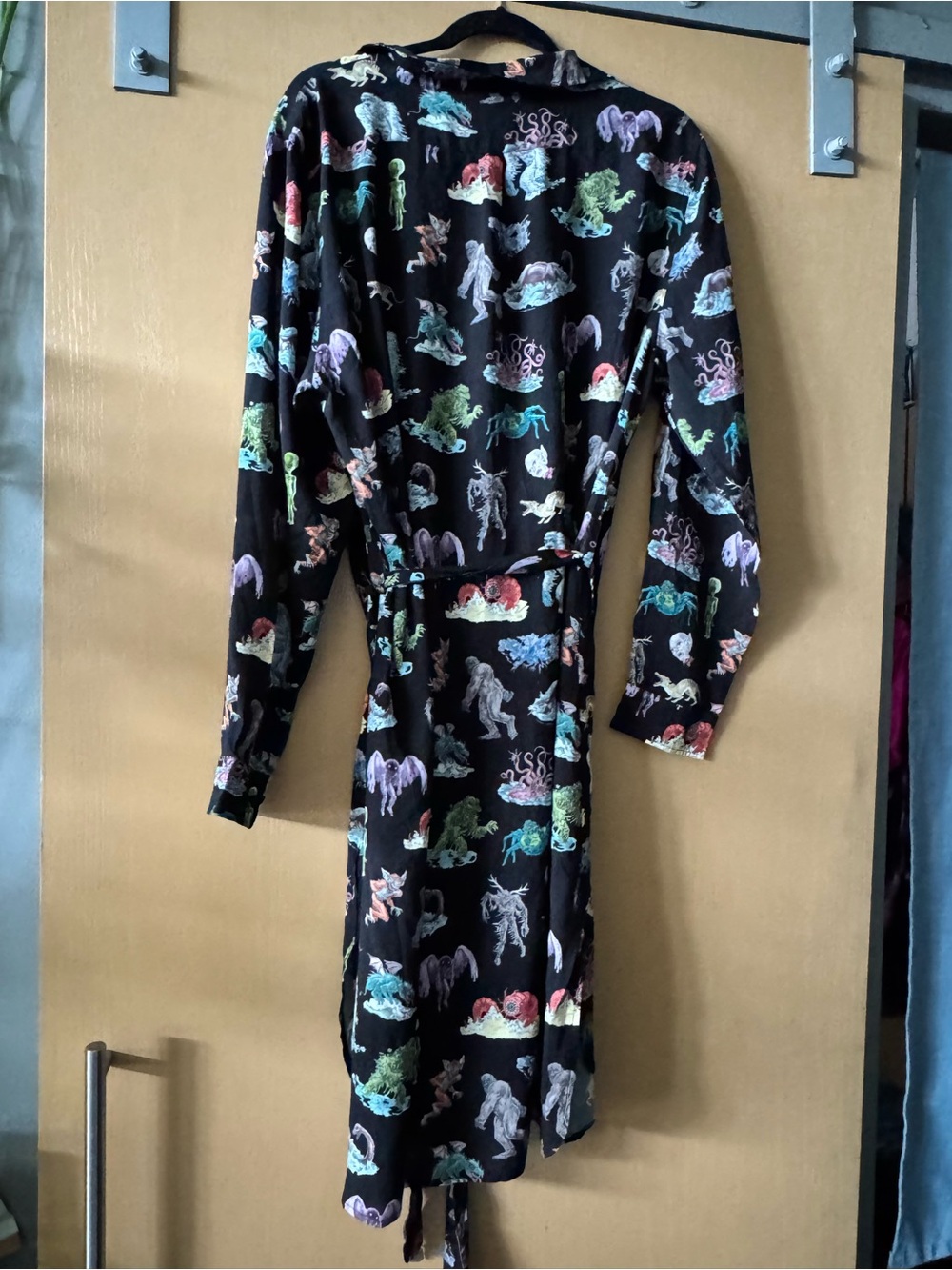 Pretty Snake Plus Cryptid Black Shirt Dress 3X Bigfoot Mothman Aliens Wendigo